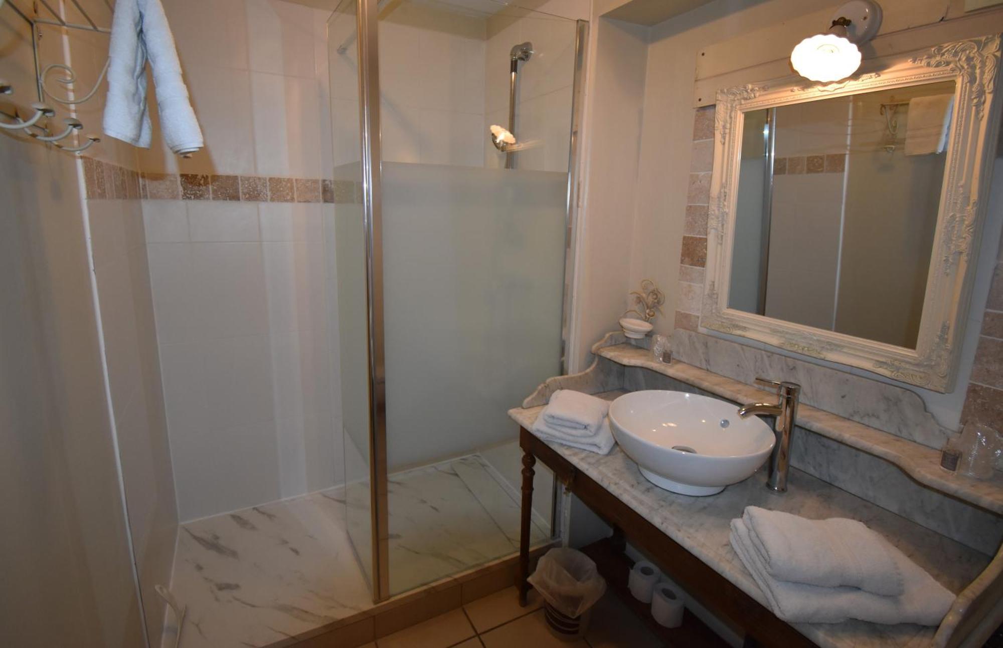 La Cle Des Bois Bed & Breakfast Le Bourg-d'Oisans Exterior photo