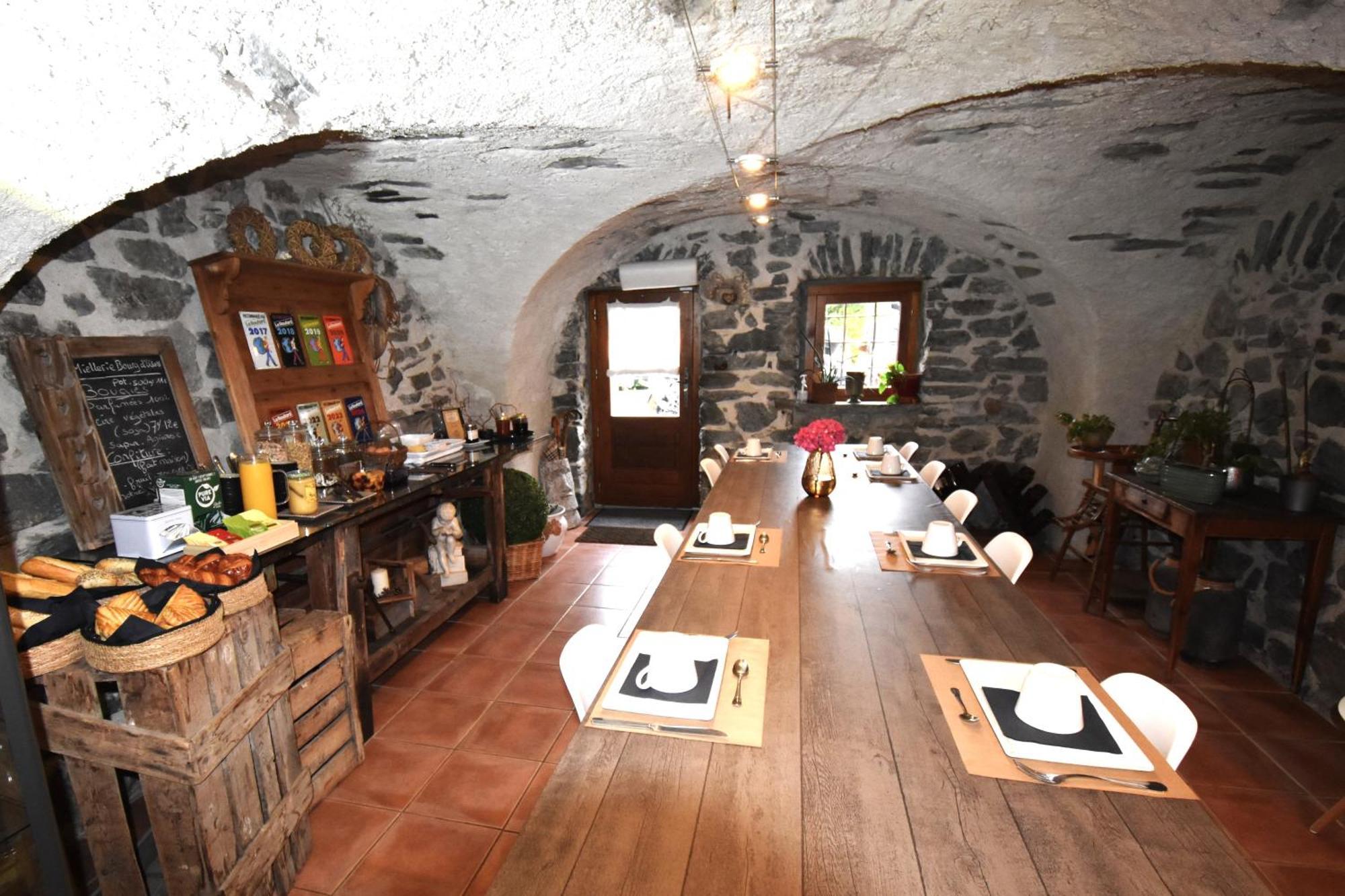 La Cle Des Bois Bed & Breakfast Le Bourg-d'Oisans Exterior photo