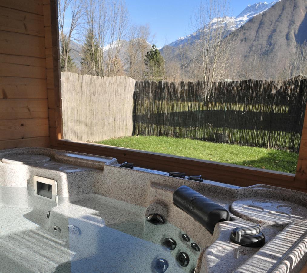 La Cle Des Bois Bed & Breakfast Le Bourg-d'Oisans Exterior photo
