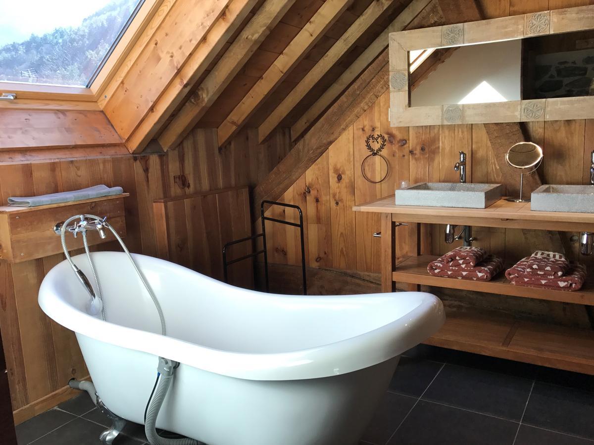 La Cle Des Bois Bed & Breakfast Le Bourg-d'Oisans Exterior photo